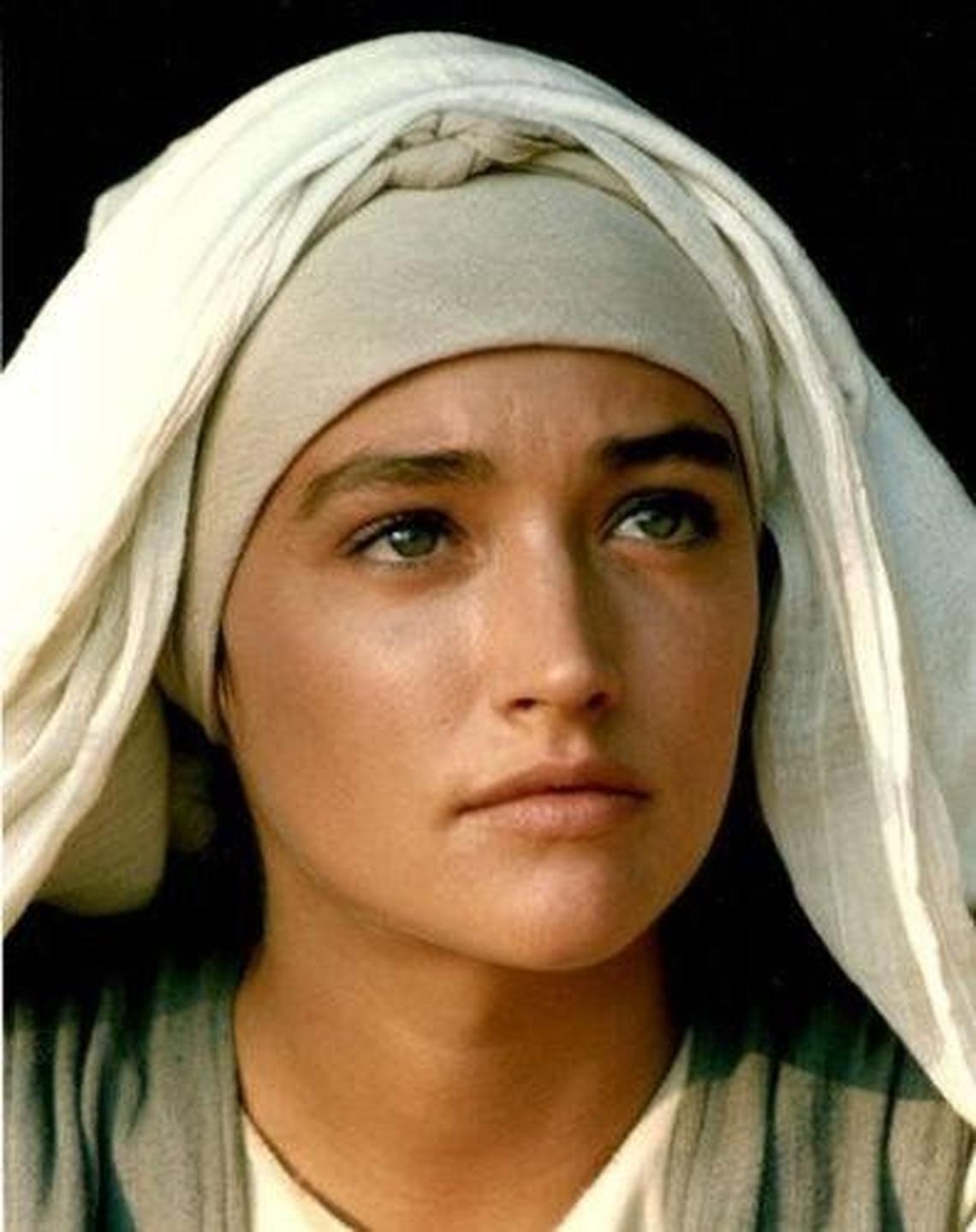 La Actual Vida De Olivia Hussey La Virgen María De Jesús De Nazareth