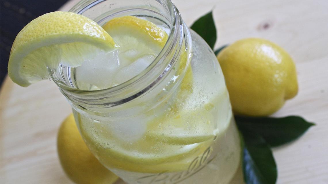 agua limon.jpg