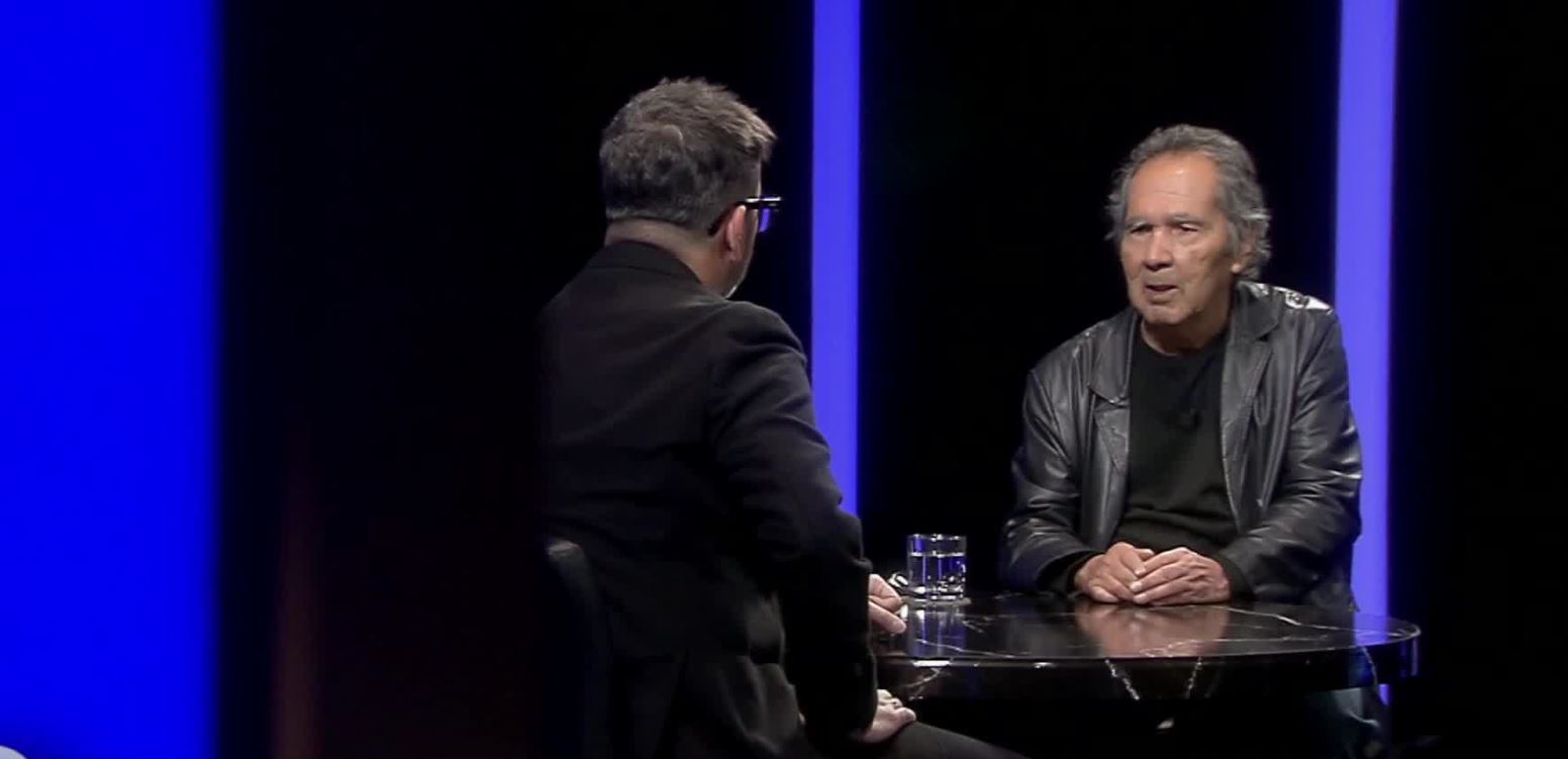 Hernán Rivera Letelier: "A mí la crítica no me quiere, pero la gente sí"
