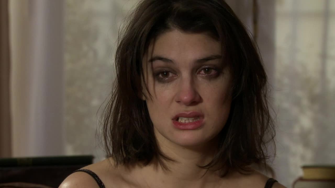 Laura | En terapia - T1E1
