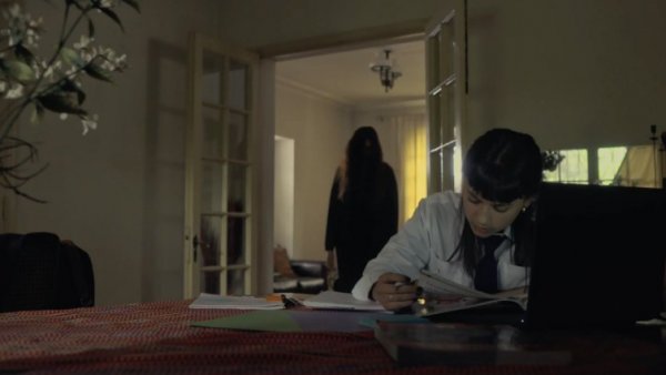 "La niña de la escalera": Mira un adelanto de "El Día Menos Pensado"
