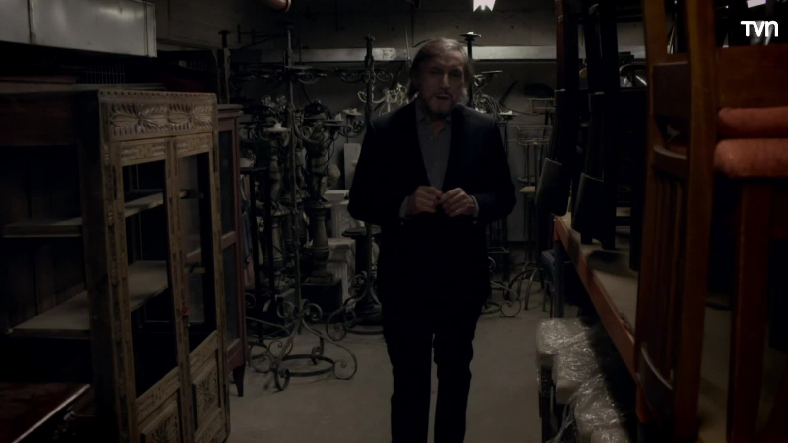 Carlos Pinto presenta "Los visitantes de la noche"

