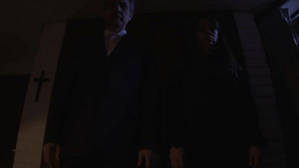 "Los visitantes de la noche": Mira el adelanto del próximo capítulo de "El Día Menos Pensado"

