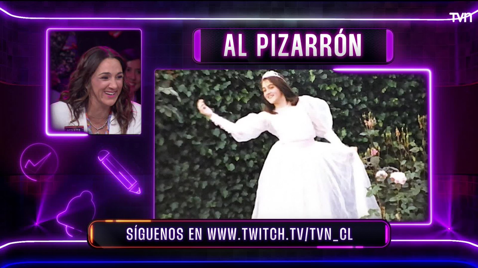 Renata era la reina de las alianzas en el colegio
