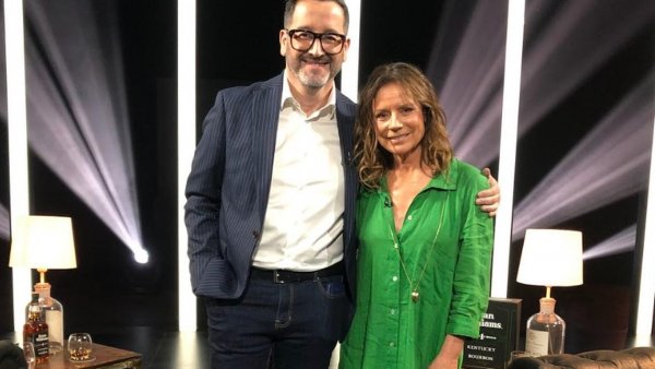 "El abuso no es un espectáculo": El libro de Kathy Salosny basado en su historia
