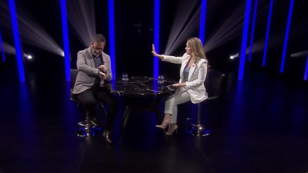 Eduardo y Carla sorprenden cantando al ritmo de "Pimpinela"
