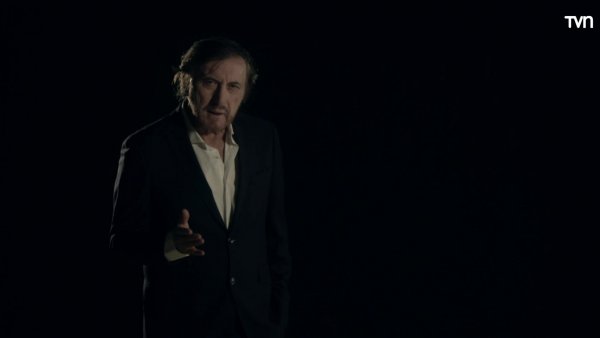 Carlos Pinto presenta "La mujer desconocida"
