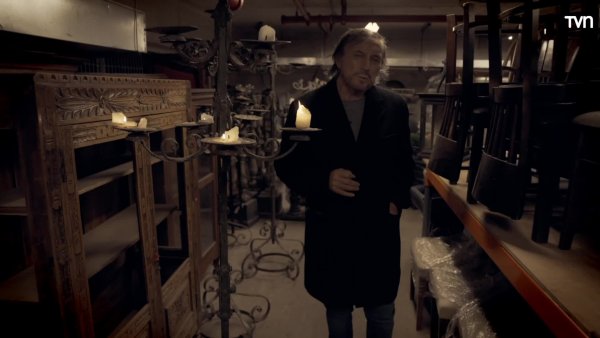 Carlos Pinto presenta "Mil veces maldita"

