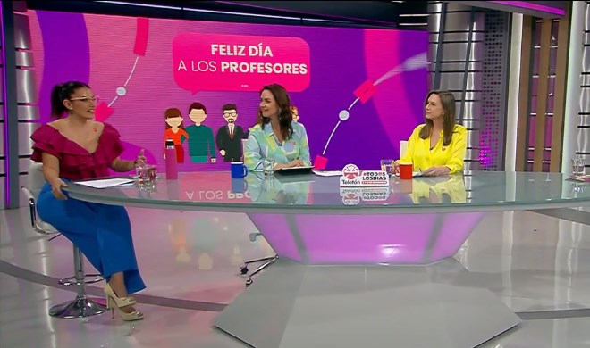 ¡Celebramos a todas y todos los profesores en su día!
