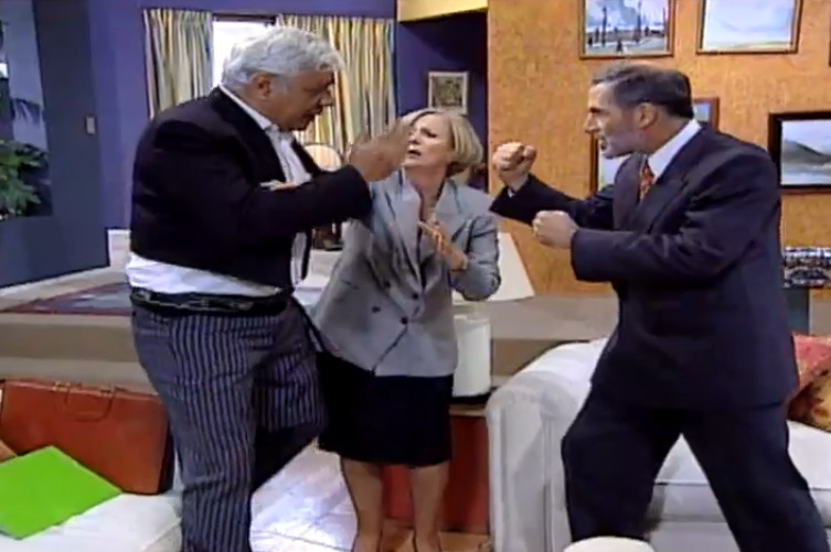 Sucupira Capítulo 97: Enfrentados por Mariana
