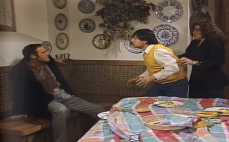 Rodrigo se entera del embarazo de Claudia
