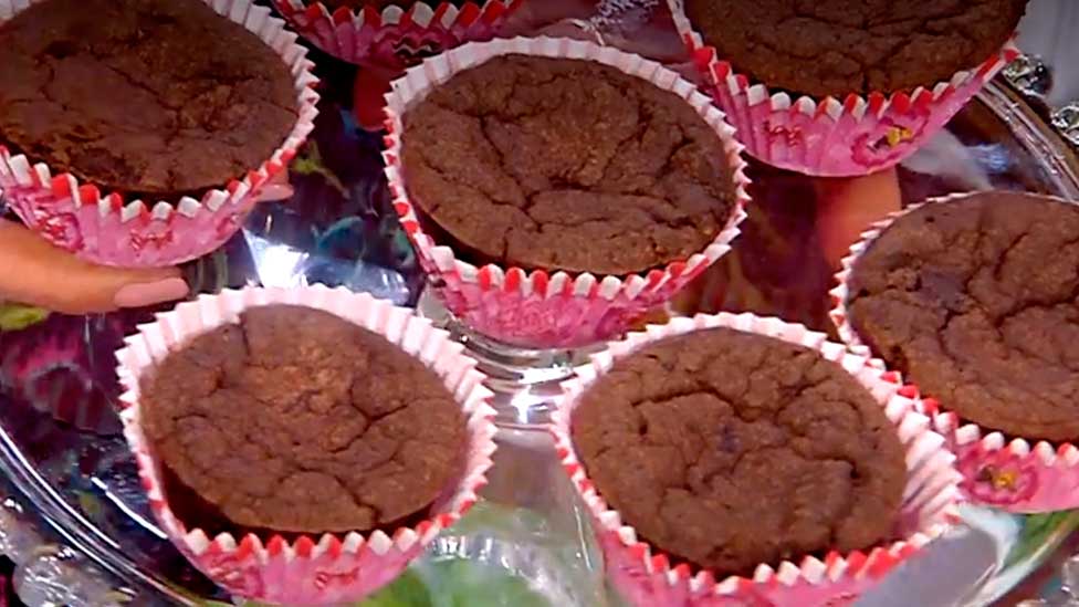 ¡Rico y saludable! Receta para preparar brownie de porotos negros
