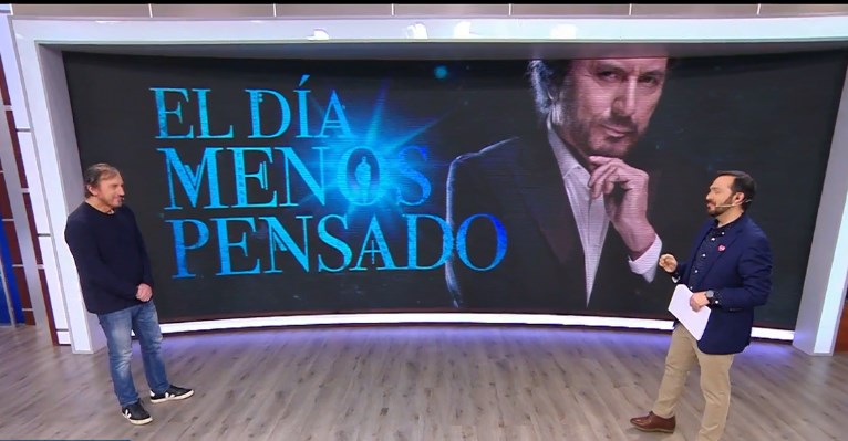 Carlos Pinto presenta "El Día Menos Pensado: Los visitantes de la noche"
