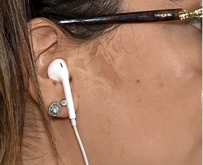 Los riesgos a la salud al usar audífonos a todo volumen
