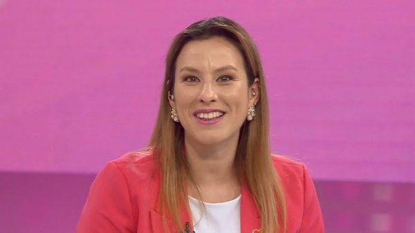 ¡Muchas felicitaciones!: María José Castro lanzó su libro "El manual del adulto funcional"
