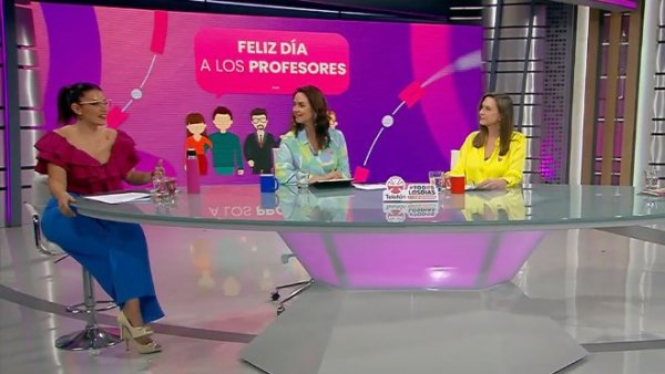 ¡Celebramos a todas y todos los profesores en su día!
