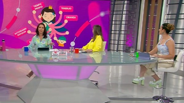 "Mamás pulpos": La difícil tarea de trabajar y educar

