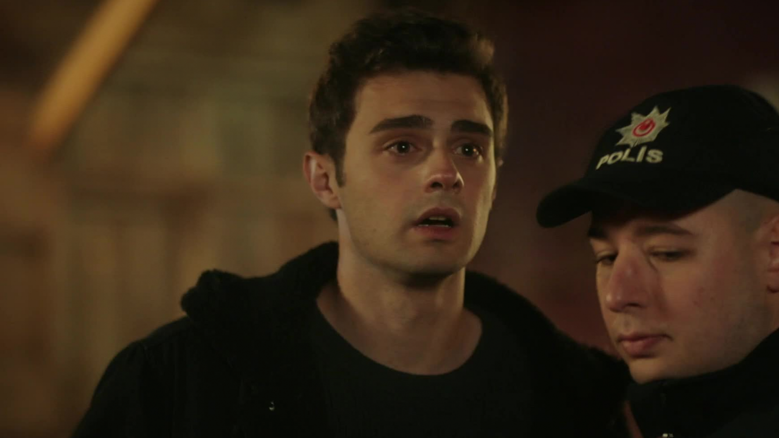 Omer en problemas| Todo por mi familia - T1E24
