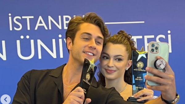 AsDor es premiado como "Mejor Pareja de Serie" en Turquía
