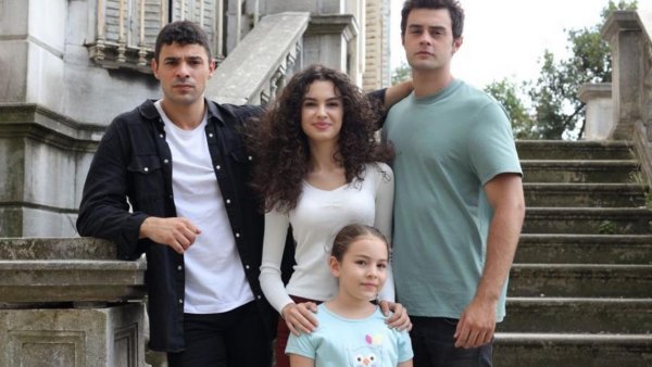 "Todo por mi familia" debuta con éxito en TVN

