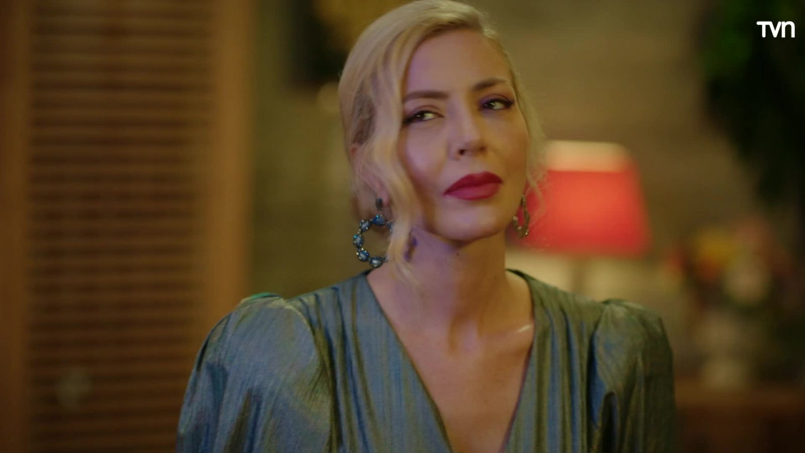 Susan revela que Kaan es hijo de Akif
