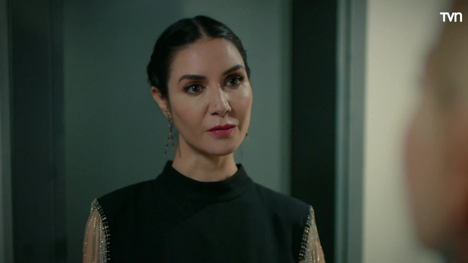 Susan, Nebahat y Akif vuelven a encontrarse
