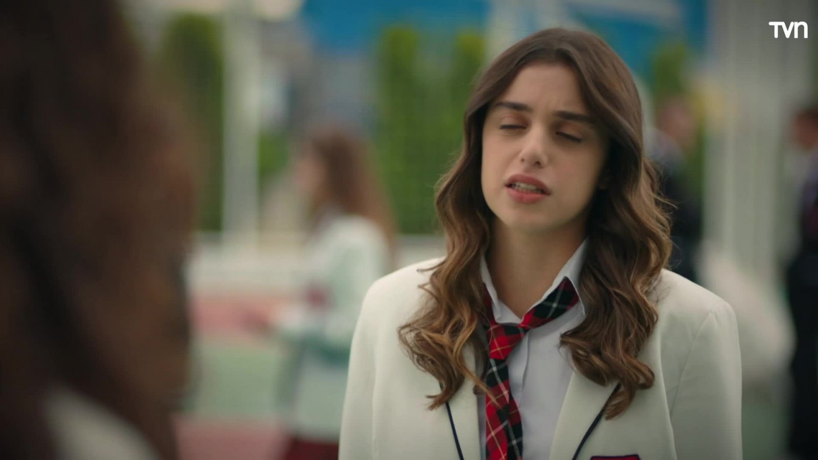 Asiye descarga su rabia con Melisa
