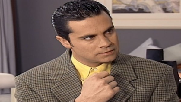 Javier bajo las órdenes de Fernando
