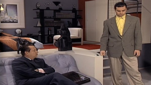 Rojo y Miel Capítulo 50: Javier en problemas
