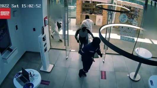 Mira un adelanto: Informe Especial presenta "Armas en Chile: Descontrolado poder de fuego"

