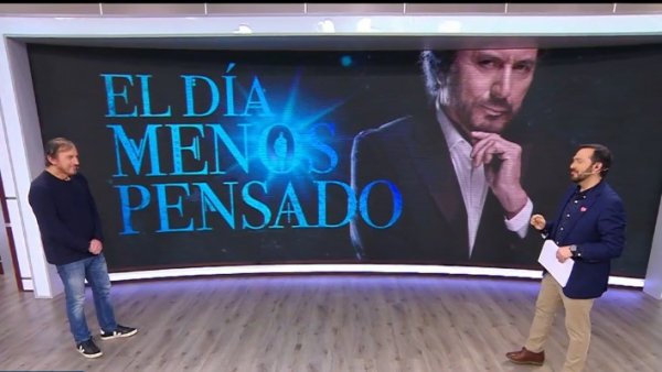Carlos Pinto presenta "El Día Menos Pensado: Los visitantes de la noche"
