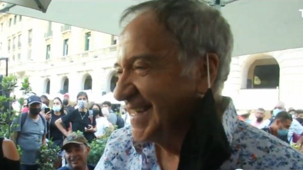 ¡Saludamos al gran Pollo Fuentes en su cumpleaños!
