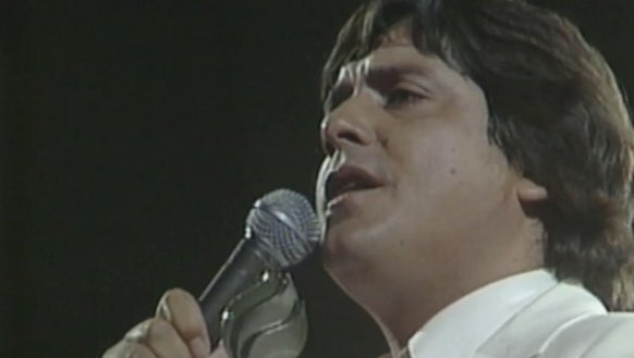 "Él derribó una barrera social con la música": Amigos destacan el legado de Zalo Reyes
