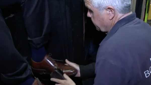 Los hermanos Báez Molina, lustrabotas que mantienen viva esta gran tradición
