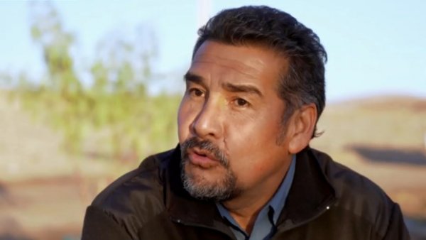 "Camiseteados": Juan Pablo Astudillo lidera "Hijos del Chañar" para impulsar la forestación del norte
