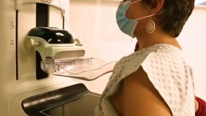 ¿Cómo es vivir con cáncer de mama y enfrentarlo en familia?
