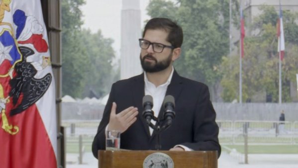 Presidente Boric a tres años del estallido social: "Fue una expresión de dolores y fracturas de nuestra sociedad"
