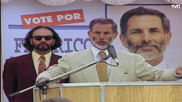 Federico Valdivieso promete un cementerio para Sucupira
