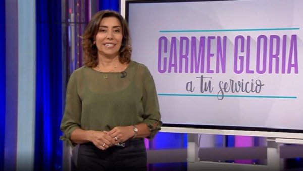 Joven rinde homenaje a Carmen Gloria Arroyo en su examen de grado
