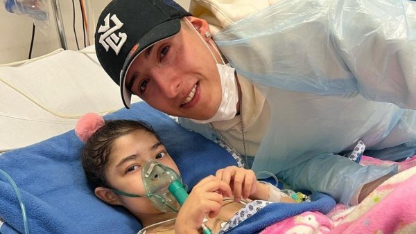 Pailita visita hospital de niños: "¡Son héroes! Respeto y admiración por estas personas"
