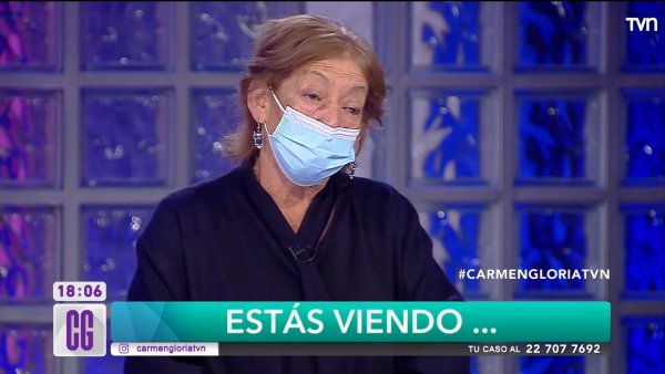 Equipo de "Carmen Gloria a Tu Servicio" visita a adulta mayor en estado vulnerable
