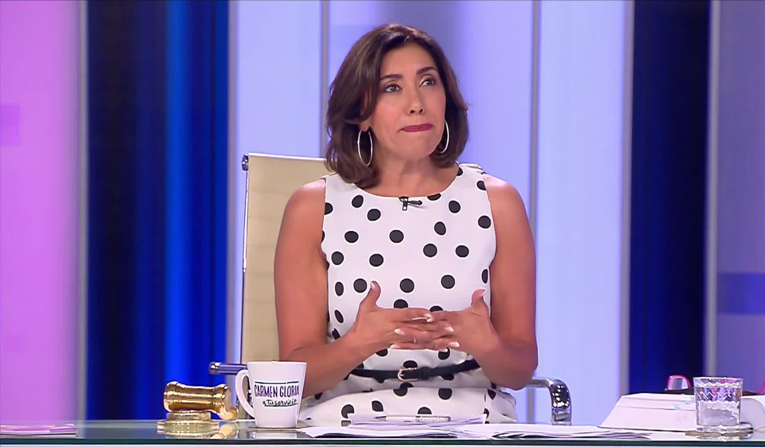 Capítulo 1 de noviembre: Hijo, perdóname la deuda | Carmen Gloria a tu servicio
