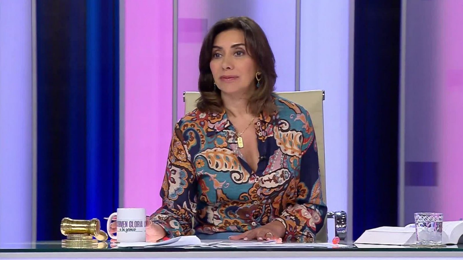 Capítulo 28 de junio: Dejaste a mi madre en la calle | Carmen Gloria a tu servicio

