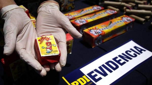 Seis detenidos por drogas, armas y fuegos artificiales tras incautación de PDI

