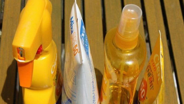 Ante altas temperaturas: ¿qué bloqueador solar es recomendable utilizar?

