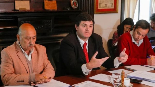 Concejo de Zapallar aprueba ordenanza que restringe tránsito a niños y adolescentes durante la noche
