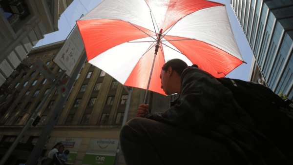 Vuelve el calor: termómetros llegarán los 30°C esta semana en Santiago
