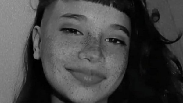 "Su mamá no le creía": niña se quita la vida en Argentina tras denunciar abuso de familiares
