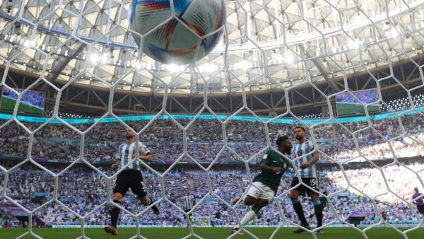 "Cayó en la trampa": La imagen que reveló estrategia de Arabia Saudita para vencer a Argentina
