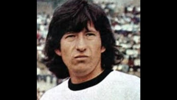 Luto en el fútbol chileno: Falleció el ex seleccionado nacional Juan Carlos Orellana

